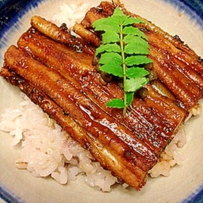 ホクホク絶品☆国産の焼き穴子丼